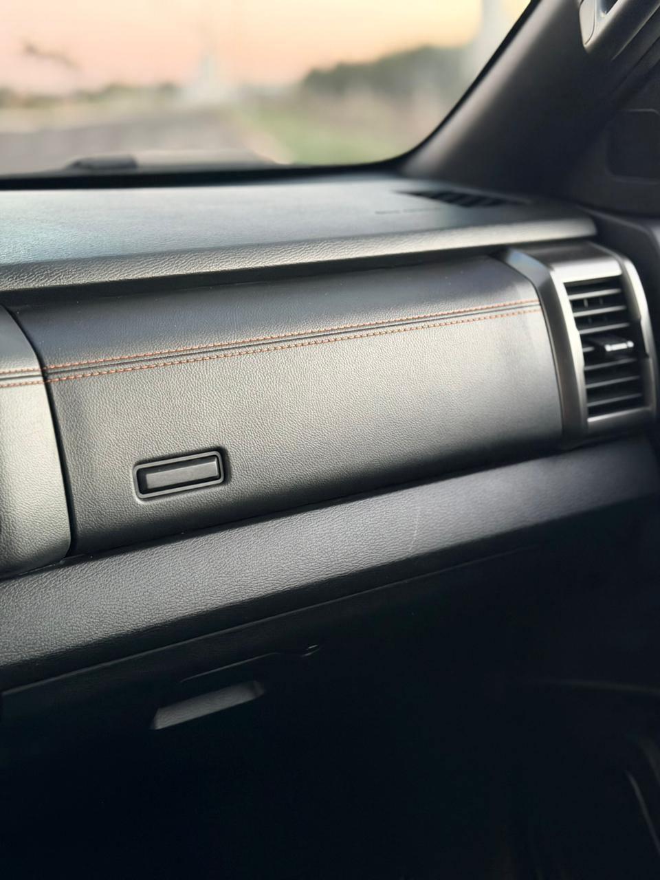 MITSUBISHI Triton - Foto