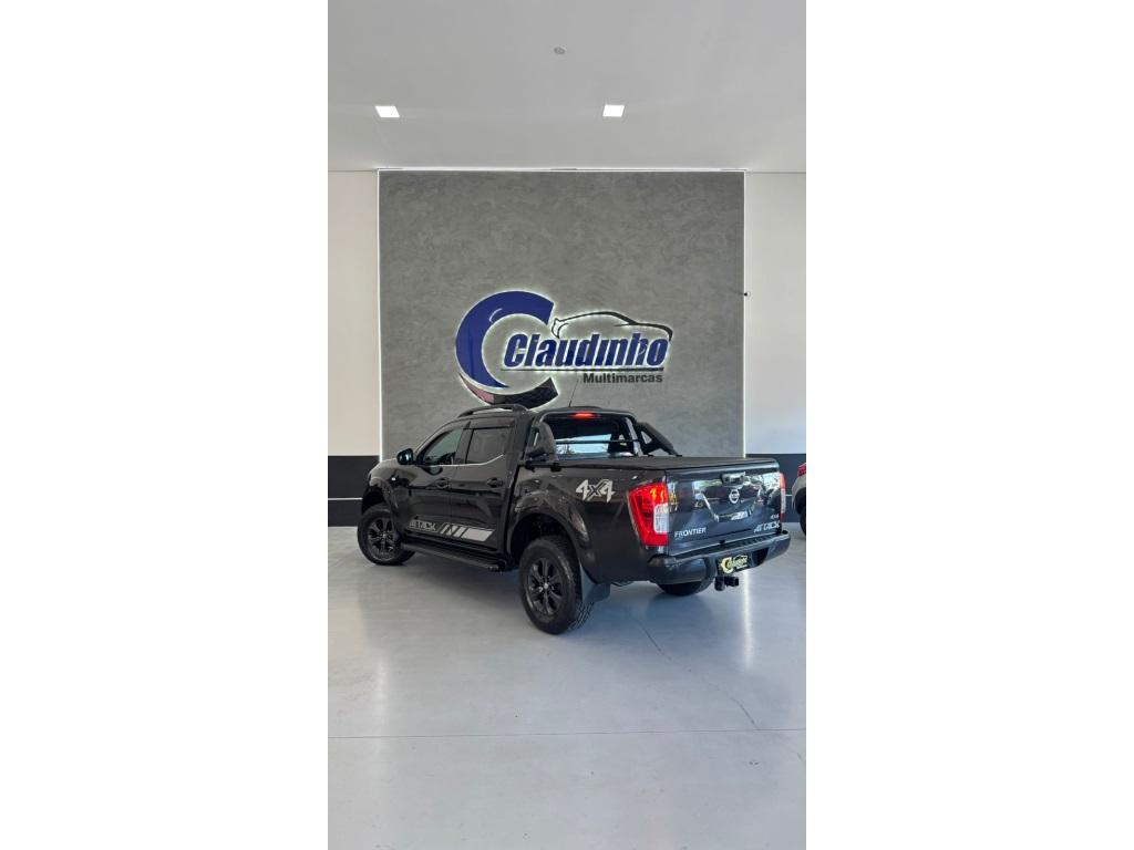 NISSAN Frontier - Foto