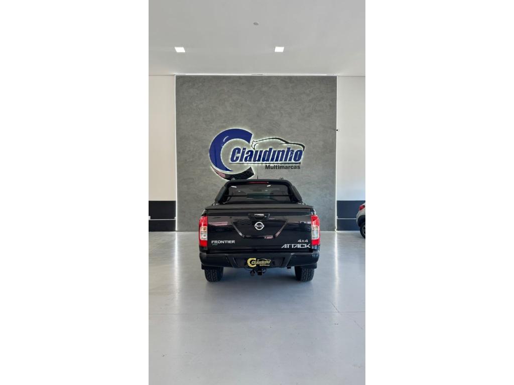 NISSAN Frontier - Foto