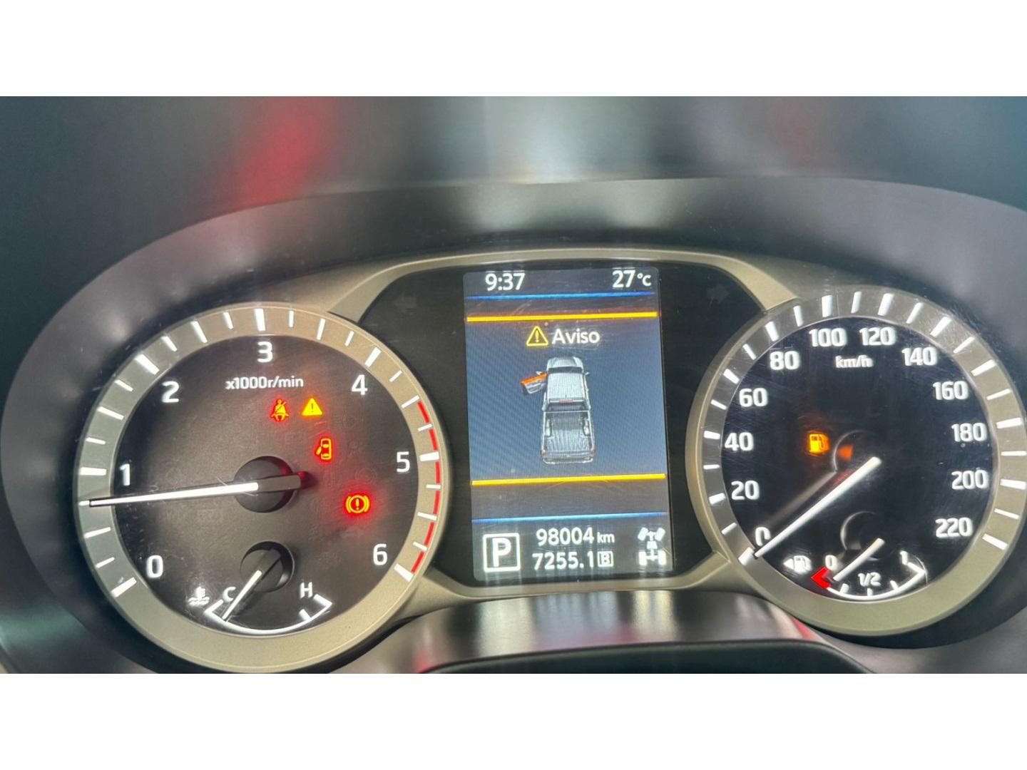 NISSAN Frontier - Foto