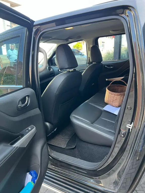 NISSAN Frontier - Foto