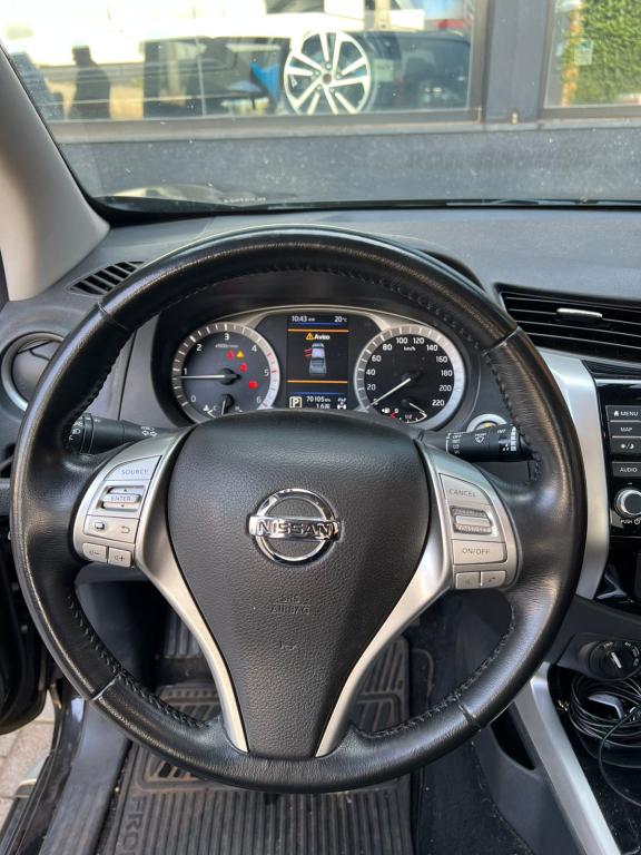 NISSAN Frontier - Foto