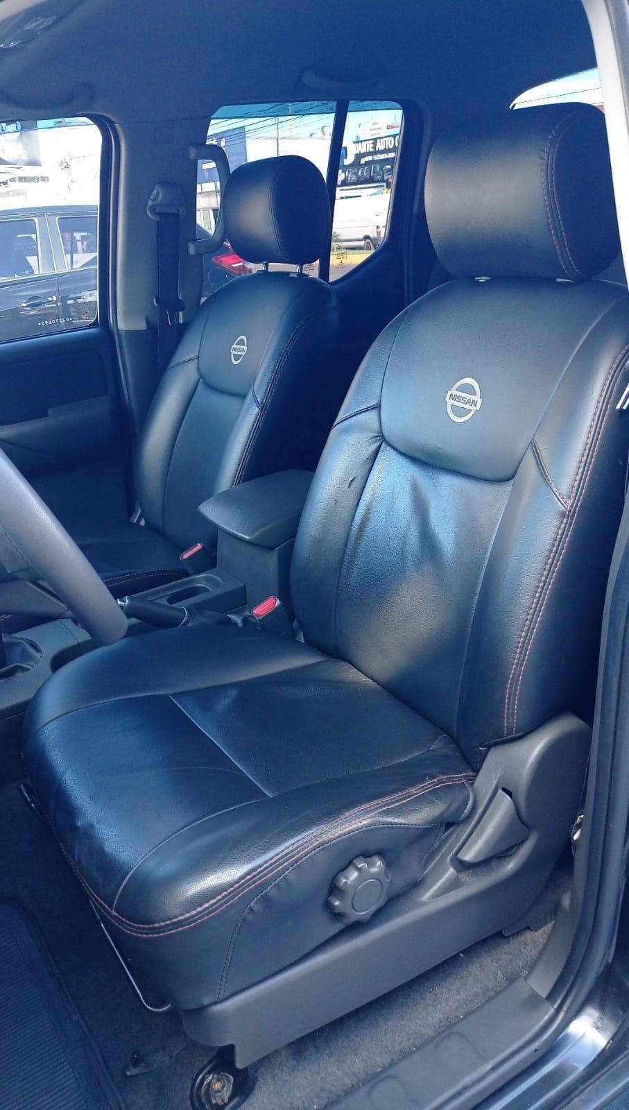 NISSAN Frontier - Foto