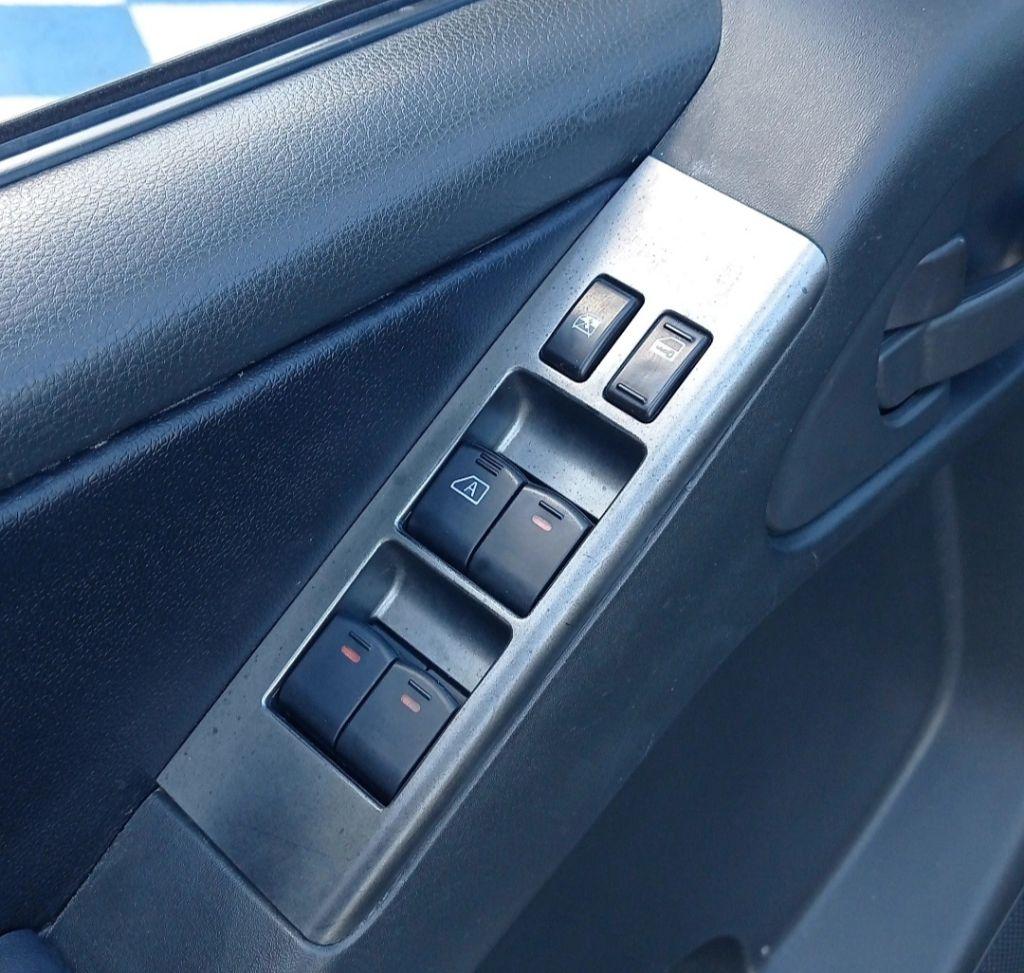 NISSAN Frontier - Foto