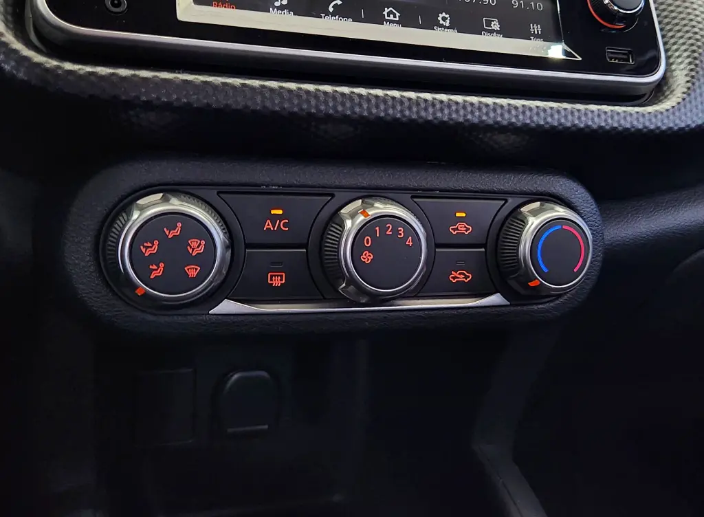 NISSAN Kicks - Foto