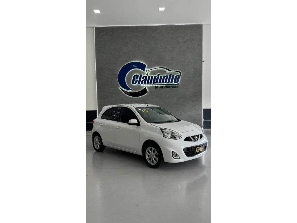 NISSAN March - Foto
