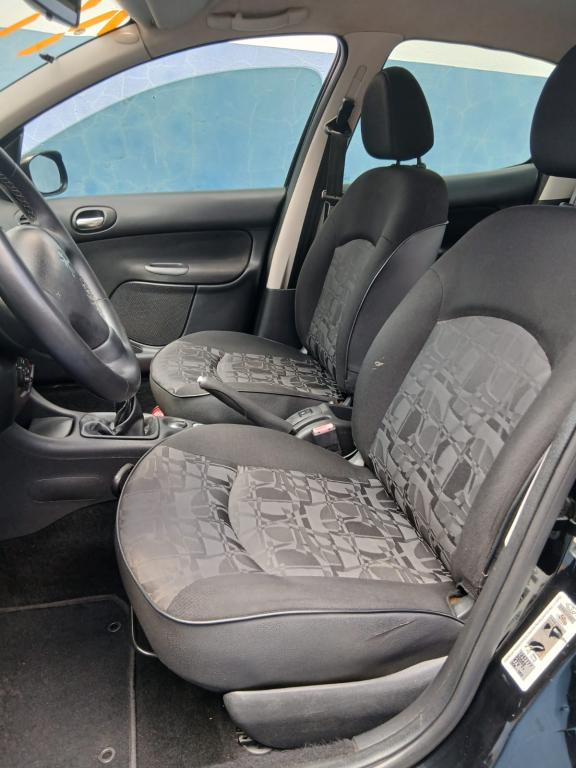 PEUGEOT 207 Hatch - Foto