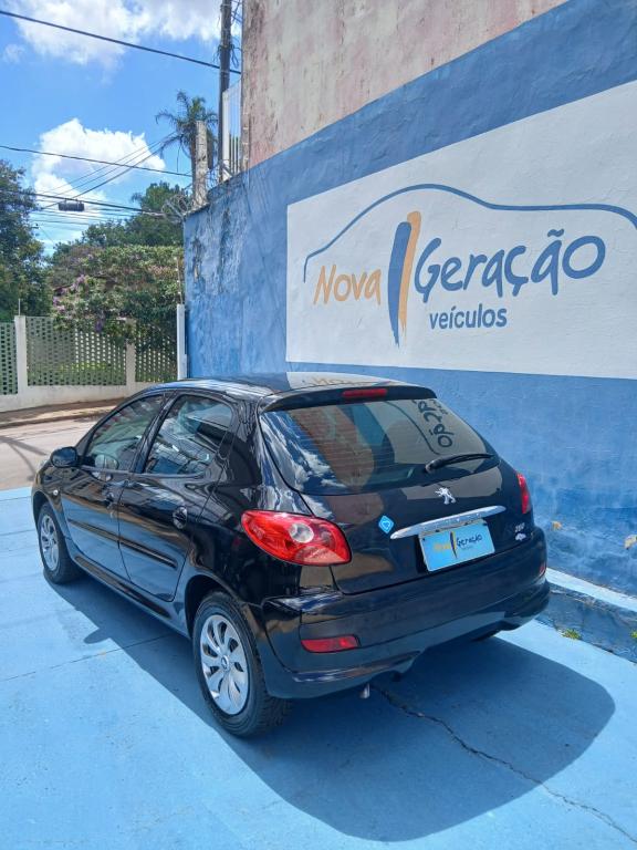 PEUGEOT 207 Hatch - Foto