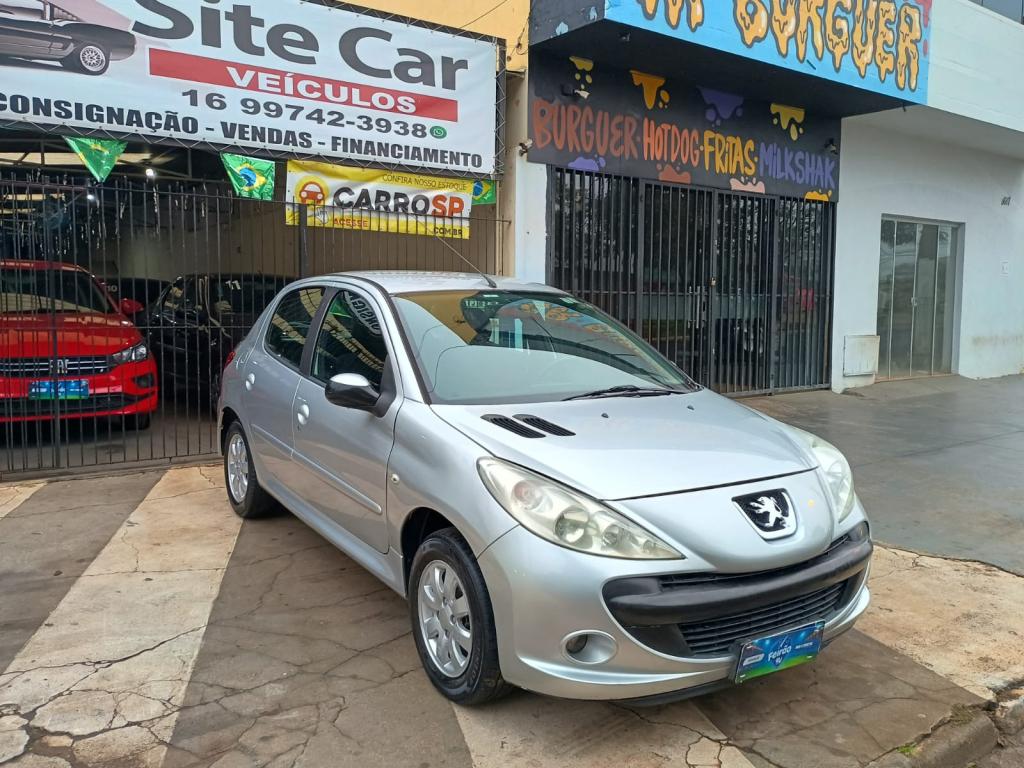 PEUGEOT 207 Hatch - Foto