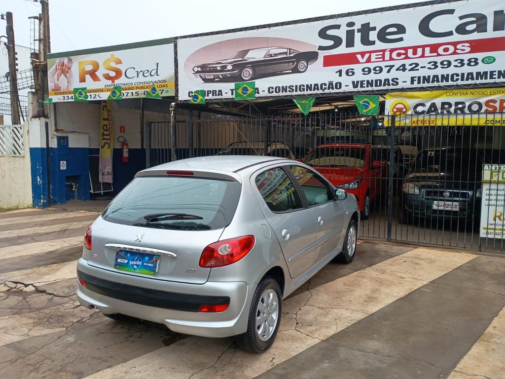 PEUGEOT 207 Hatch - Foto