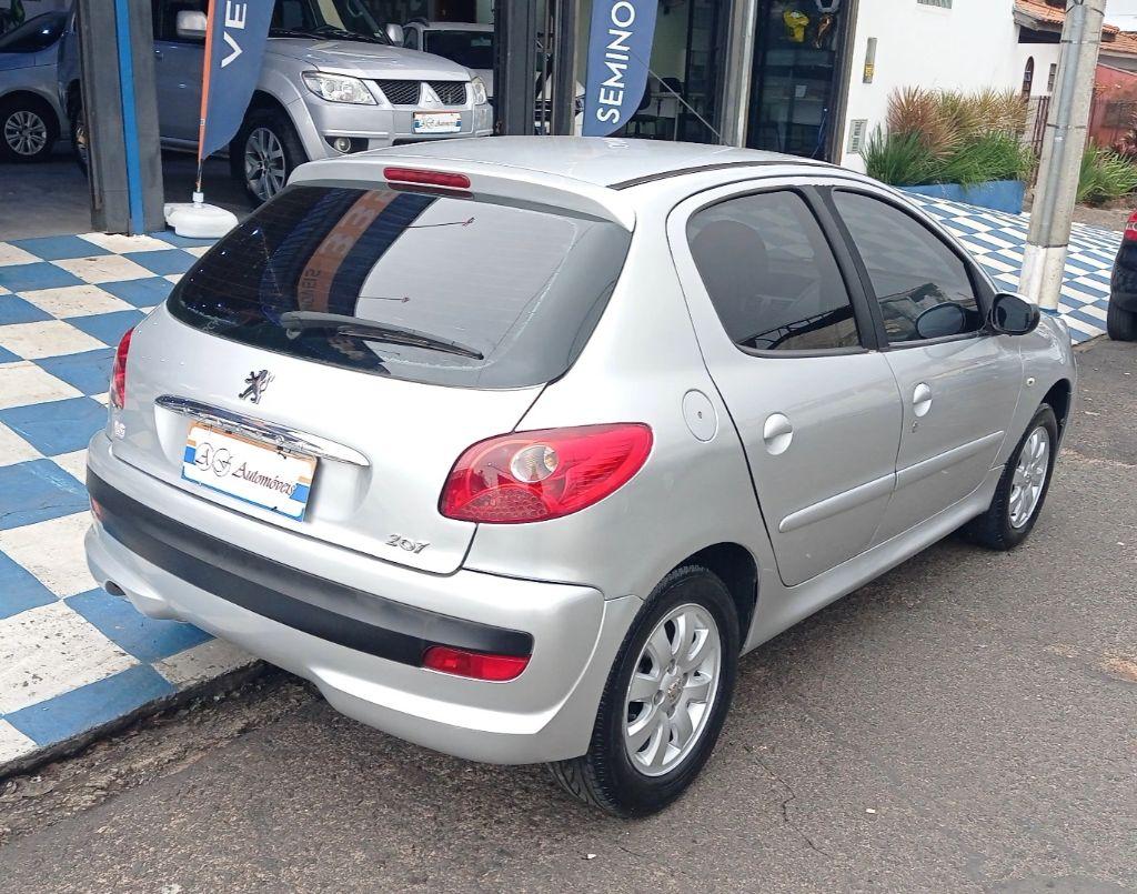 PEUGEOT 207 Hatch - Foto
