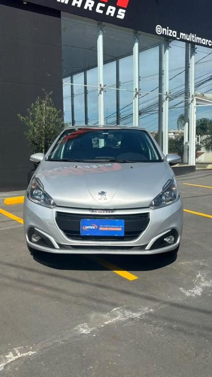 PEUGEOT 208 - Foto