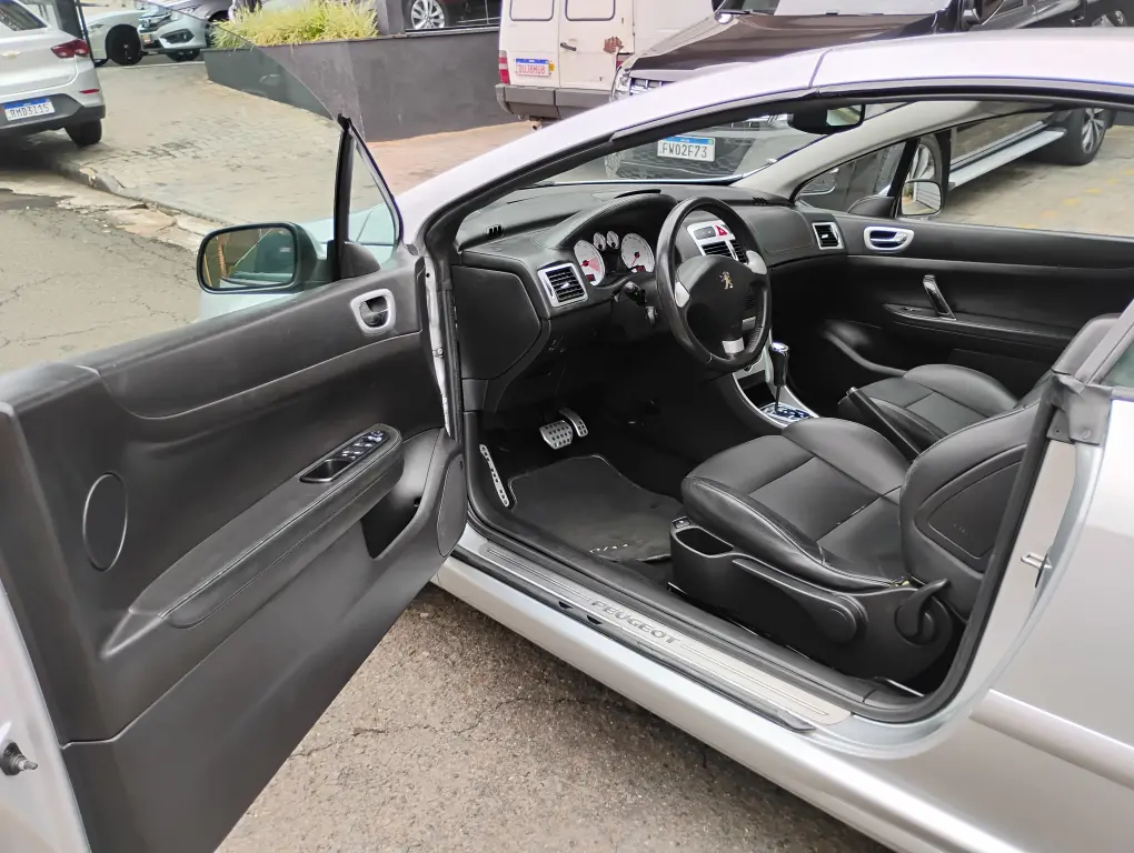 PEUGEOT 307 CC Cabriolet - Foto