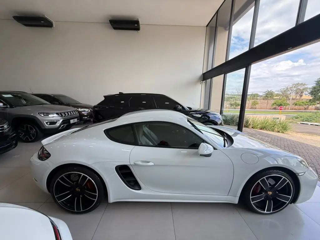 PORSCHE 718 - Foto