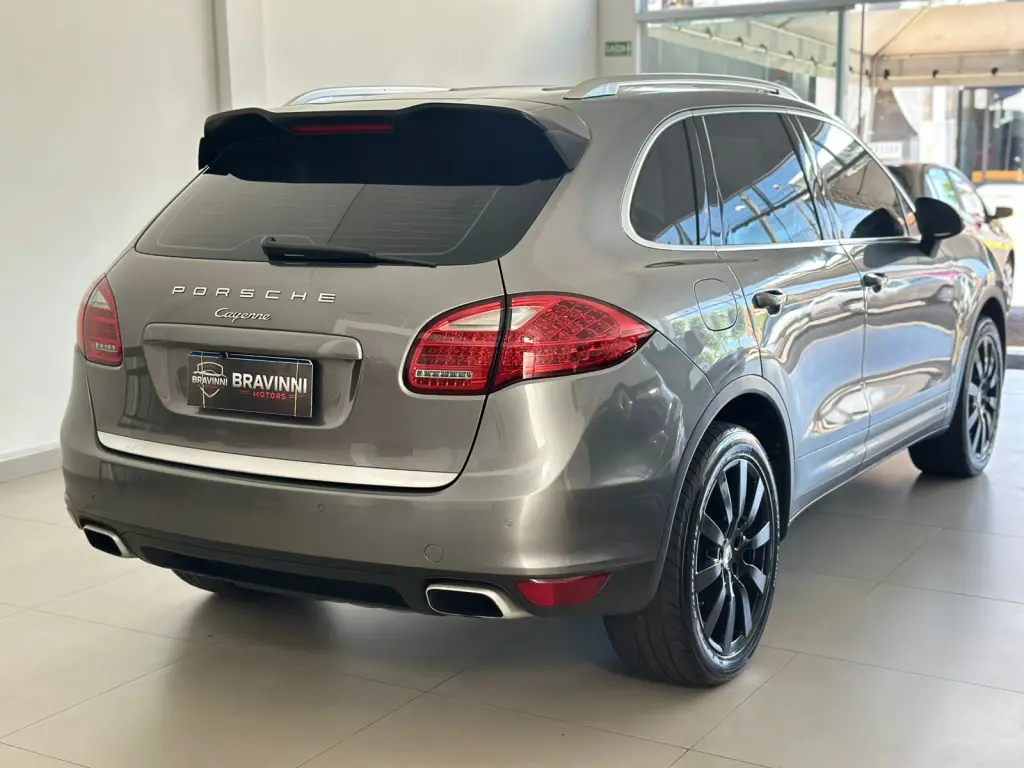 PORSCHE Cayenne - Foto