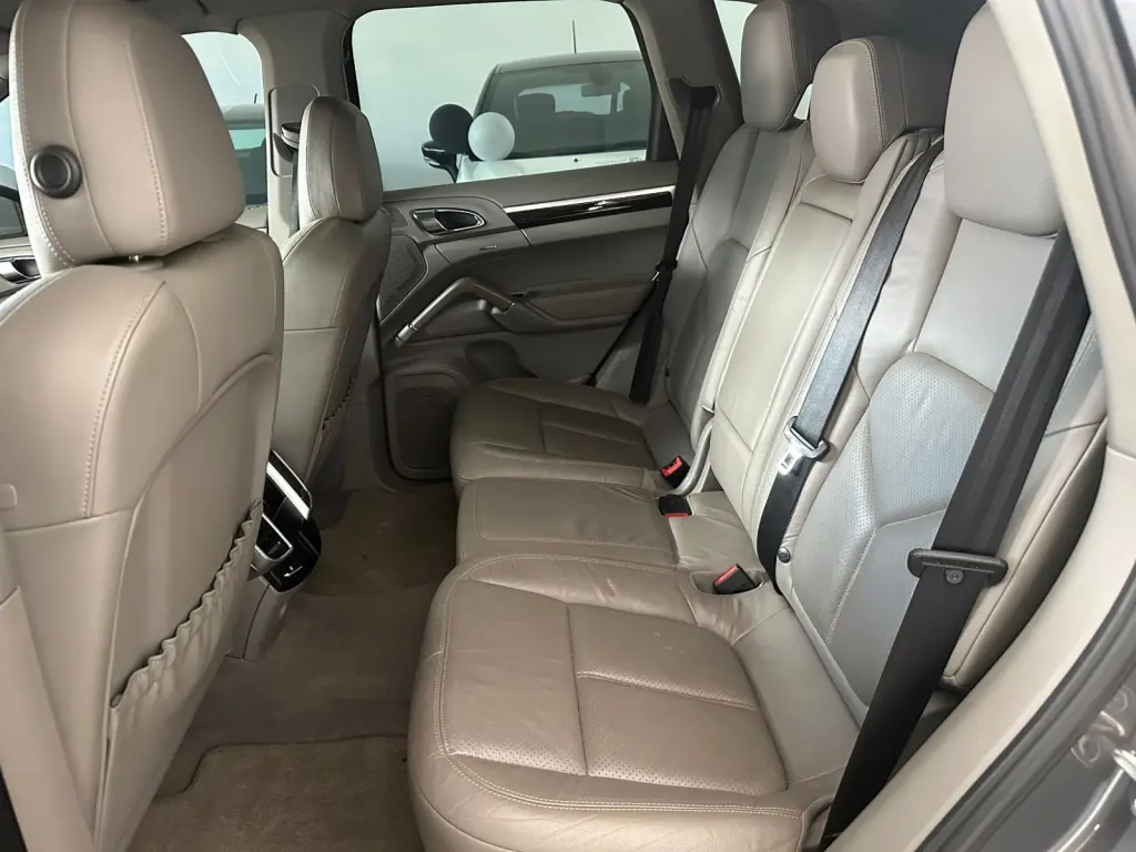 PORSCHE Cayenne - Foto