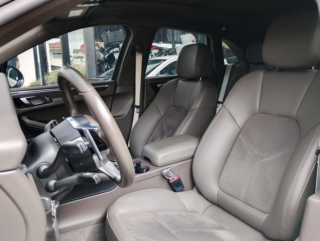 PORSCHE Macan - Foto