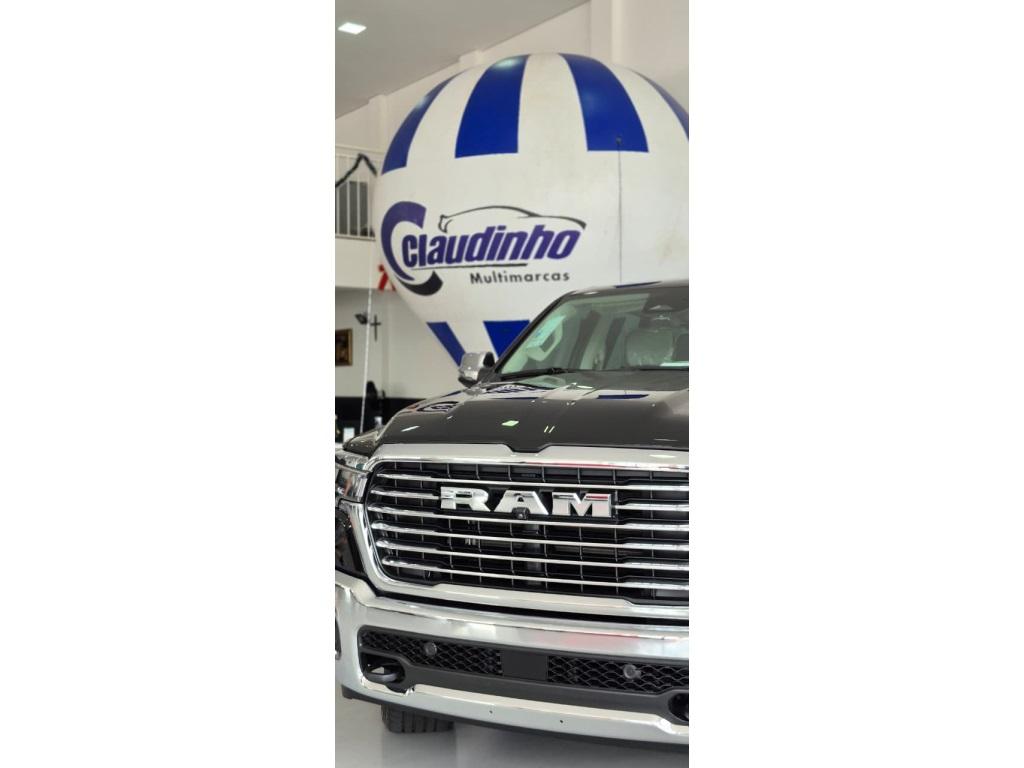 RAM 1500 - Foto