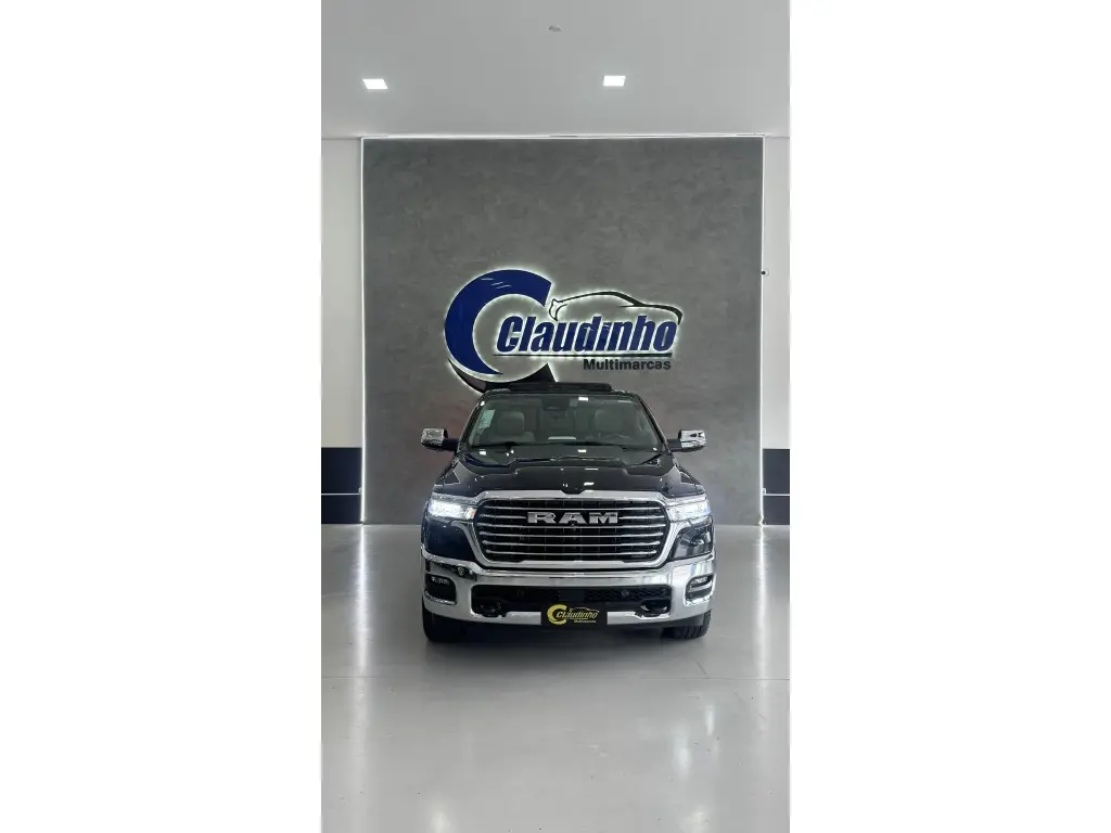 RAM 1500 - Foto