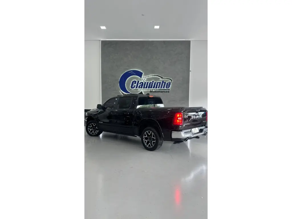 RAM 1500 - Foto