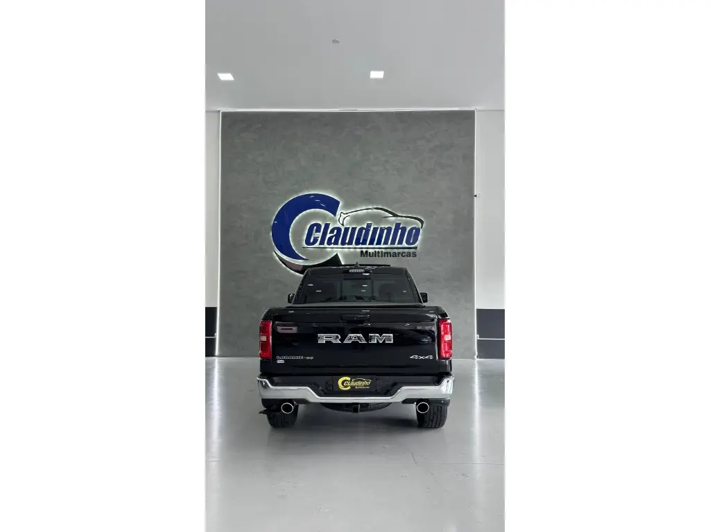 RAM 1500 - Foto