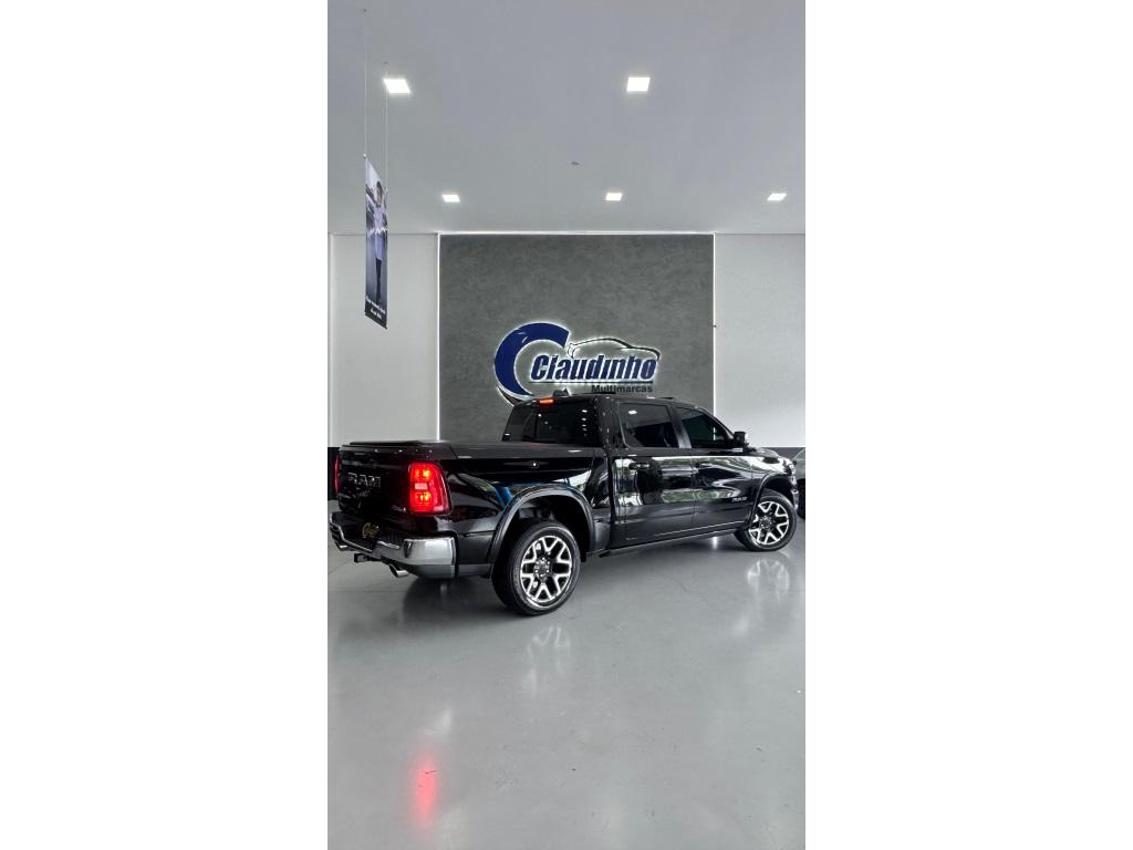 RAM 1500 - Foto