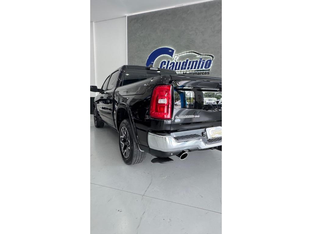 RAM 1500 - Foto