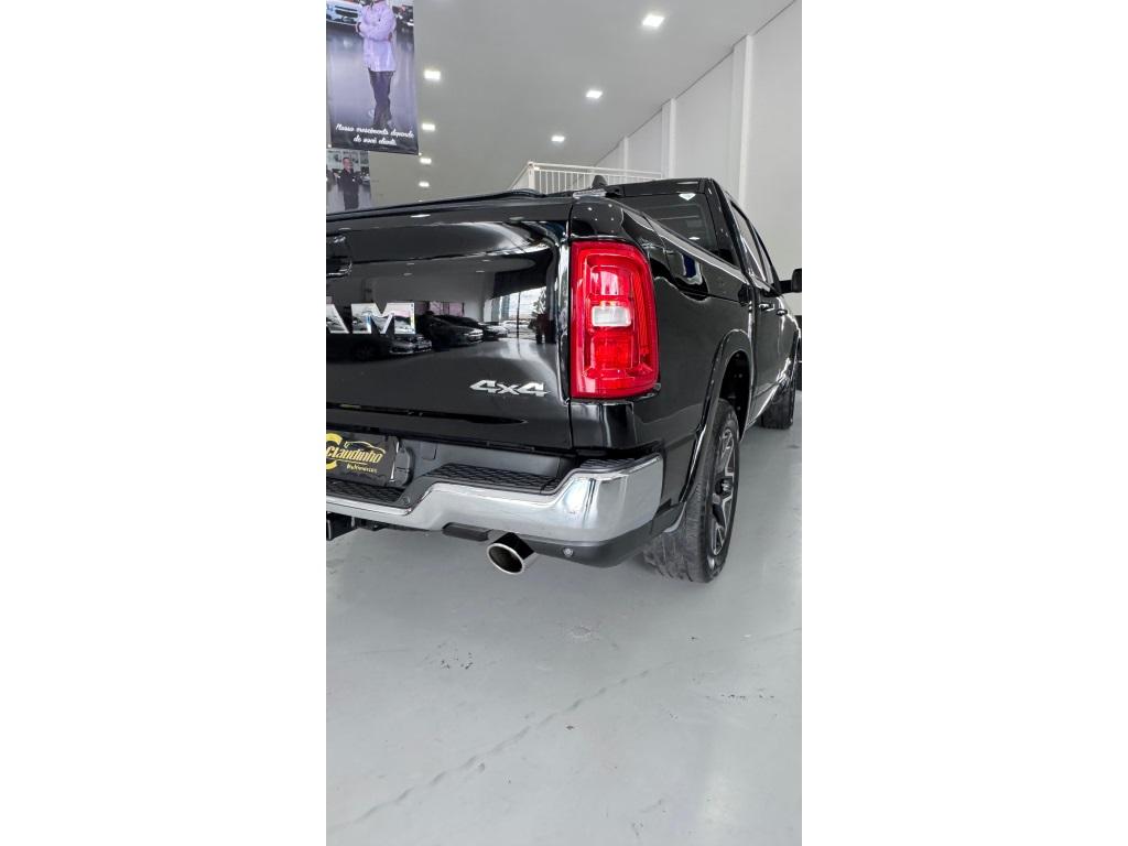 RAM 1500 - Foto