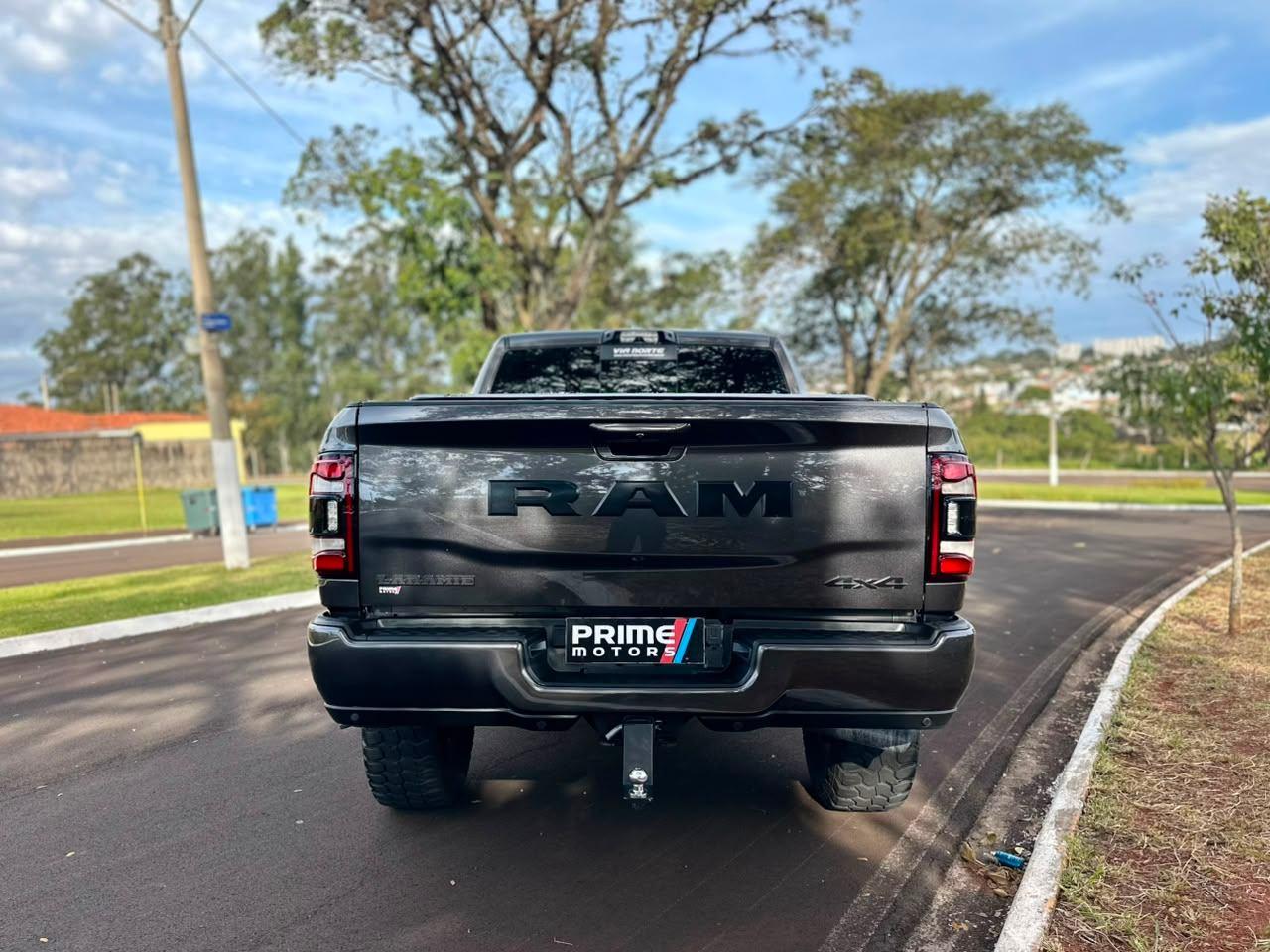 RAM 2500 - Foto