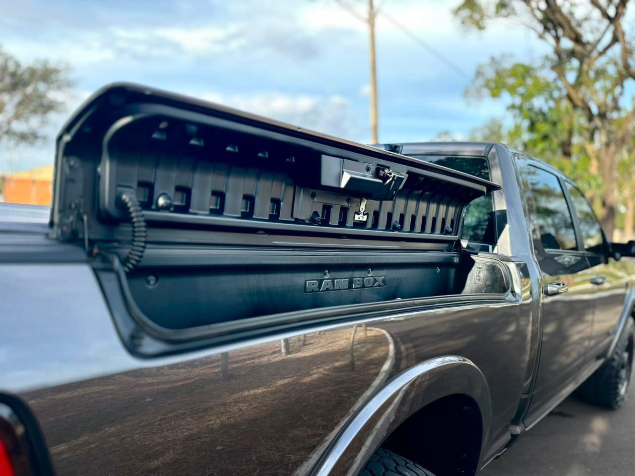 RAM 2500 - Foto
