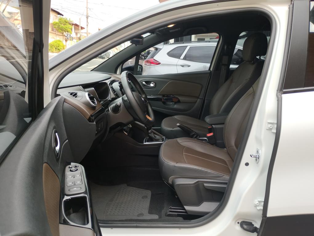 RENAULT Captur - Foto