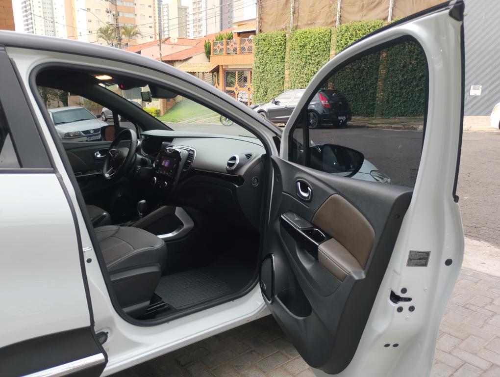 RENAULT Captur - Foto