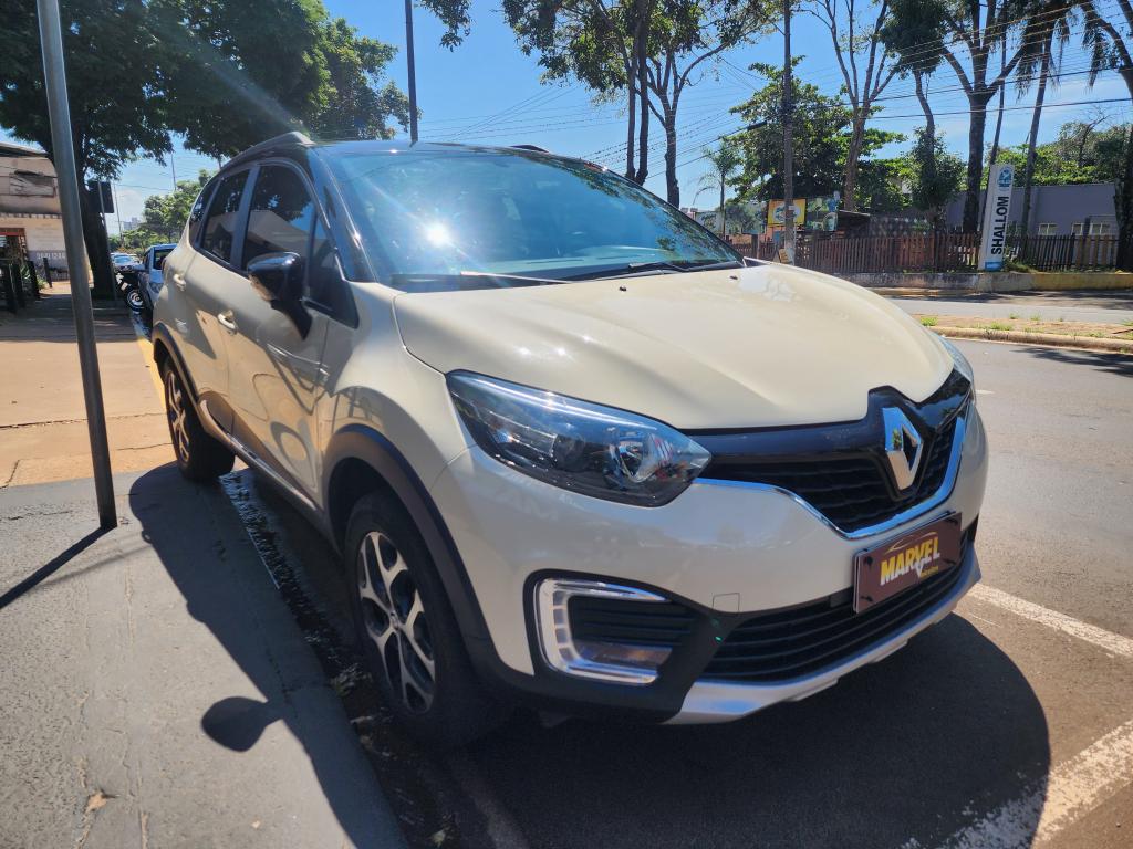 RENAULT Captur - Foto