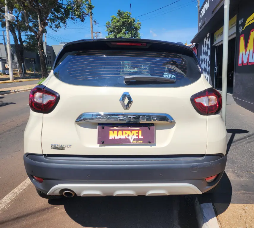 RENAULT Captur - Foto