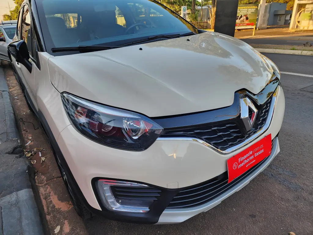 RENAULT Captur - Foto