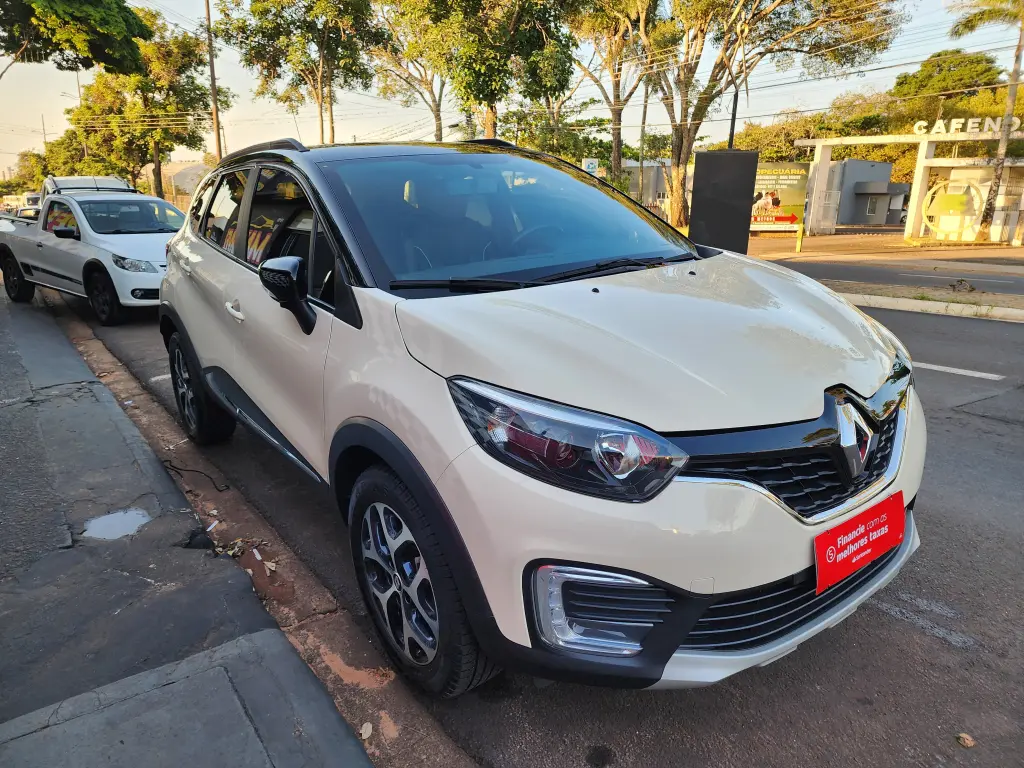 RENAULT Captur - Foto
