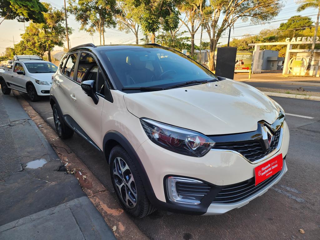 RENAULT Captur - Foto