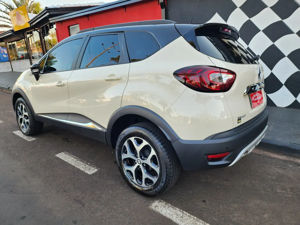 RENAULT Captur - Foto