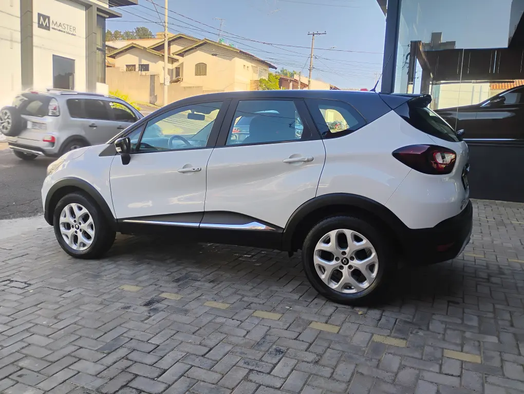 RENAULT Captur - Foto