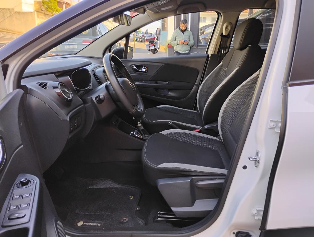 RENAULT Captur - Foto