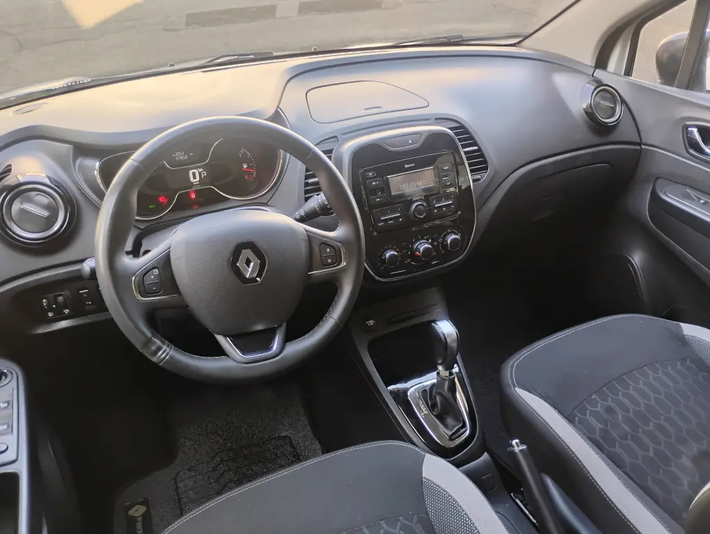 RENAULT Captur - Foto