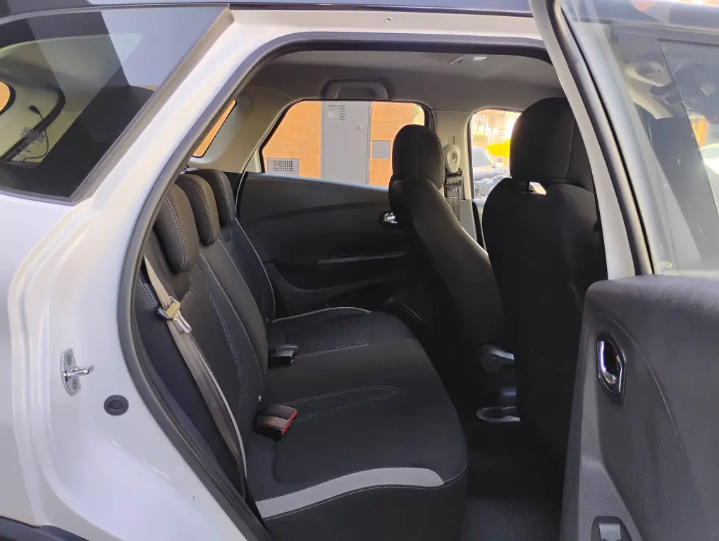 RENAULT Captur - Foto