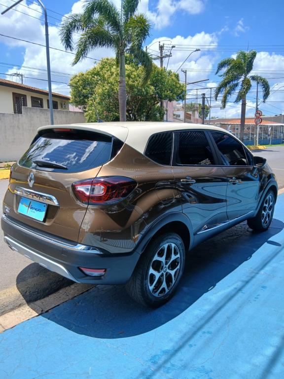 RENAULT Captur - Foto