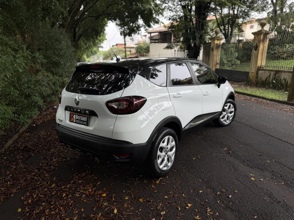 RENAULT Captur - Foto