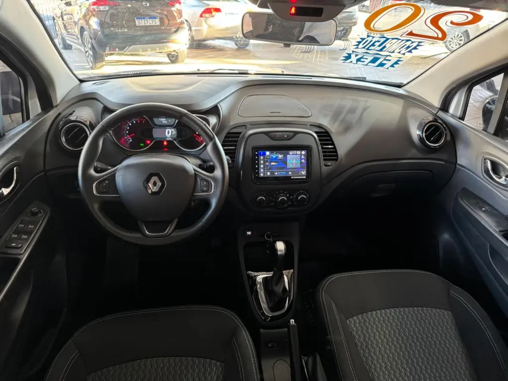 RENAULT Captur - Foto