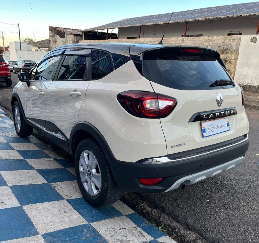 RENAULT Captur - Foto