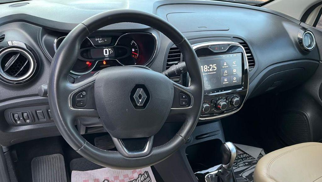 RENAULT Captur - Foto