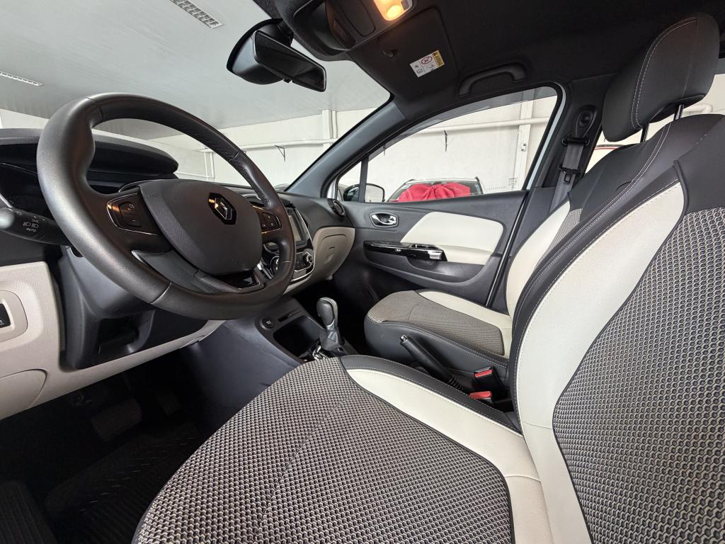 RENAULT Captur - Foto