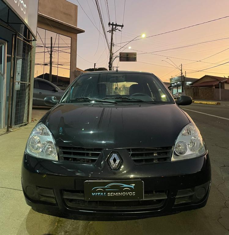 RENAULT Clio Hatch - Foto