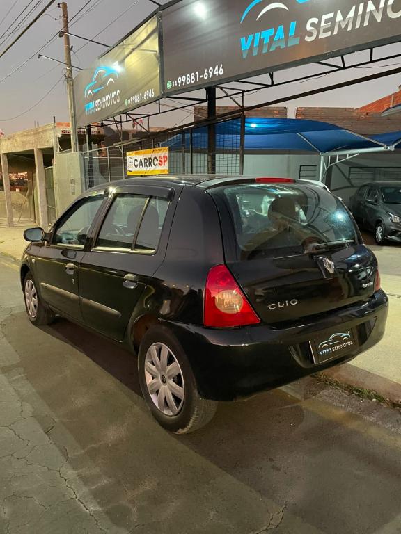 RENAULT Clio Hatch - Foto